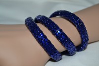 3 bracelets élastiques en métal tressé bleu 1 cm.